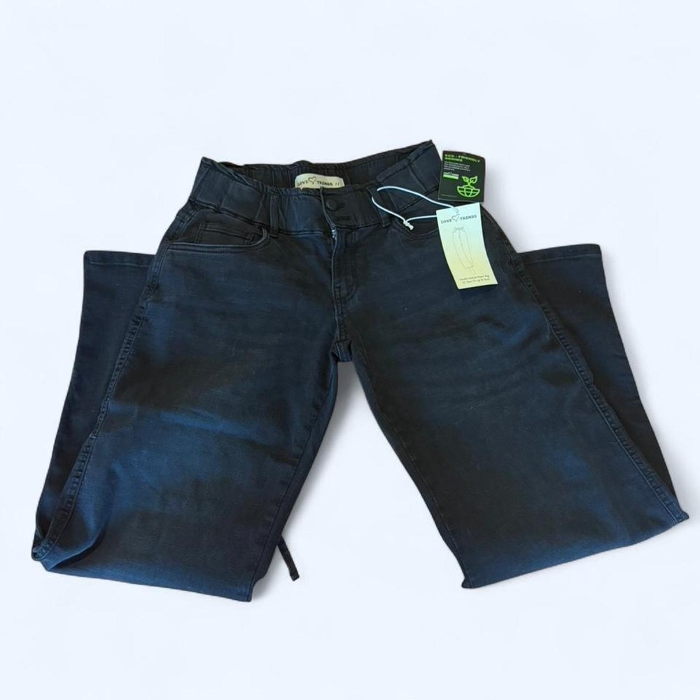 Low Rise Wide Leg Jeans